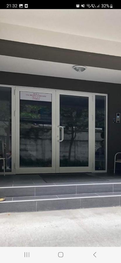 Sky Airport Residence Отопень Екстер'єр фото