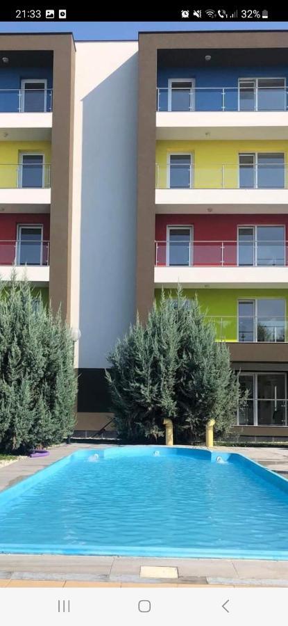 Sky Airport Residence Отопень Екстер'єр фото