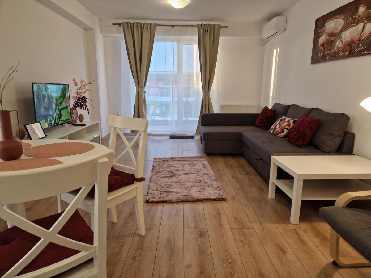 Sky Airport Residence Отопень Екстер'єр фото