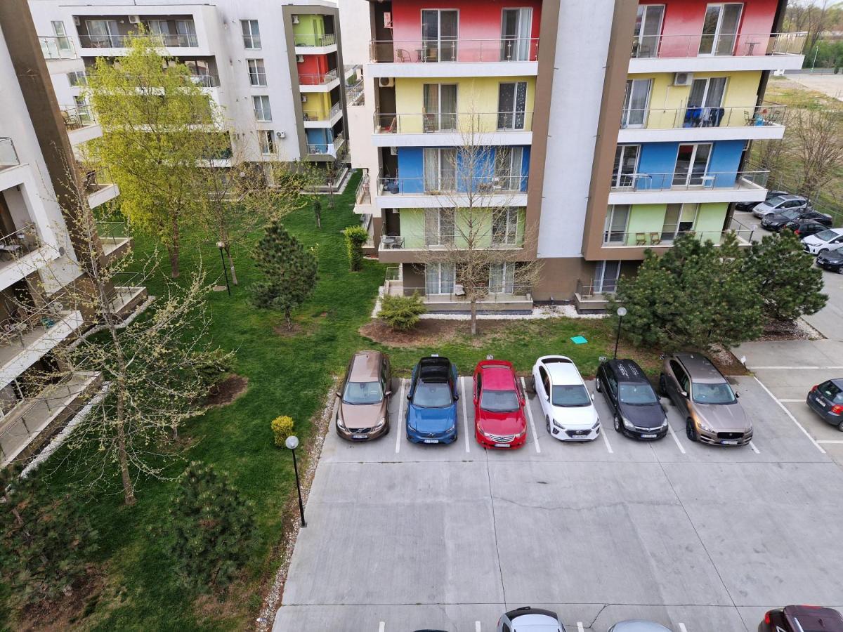 Sky Airport Residence Отопень Екстер'єр фото