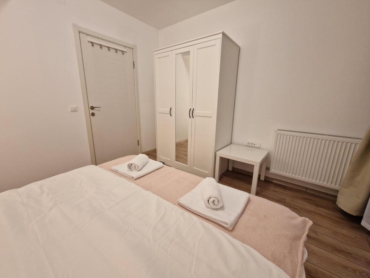 Sky Airport Residence Отопень Екстер'єр фото